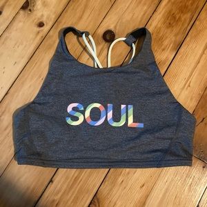 Soul Cycle/Lululemon Free To Be Bra
*High
Neck
Heathered Black / Lemon Ice
